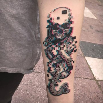 glitch-art тату