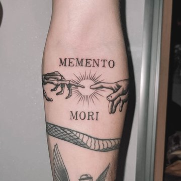тату Memento Mori значення ескіз