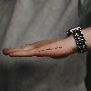 тату Memento Mori значення ескіз