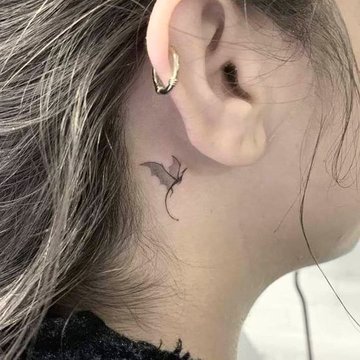 Тату на шее для женщин