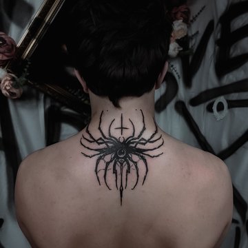 тату на шее