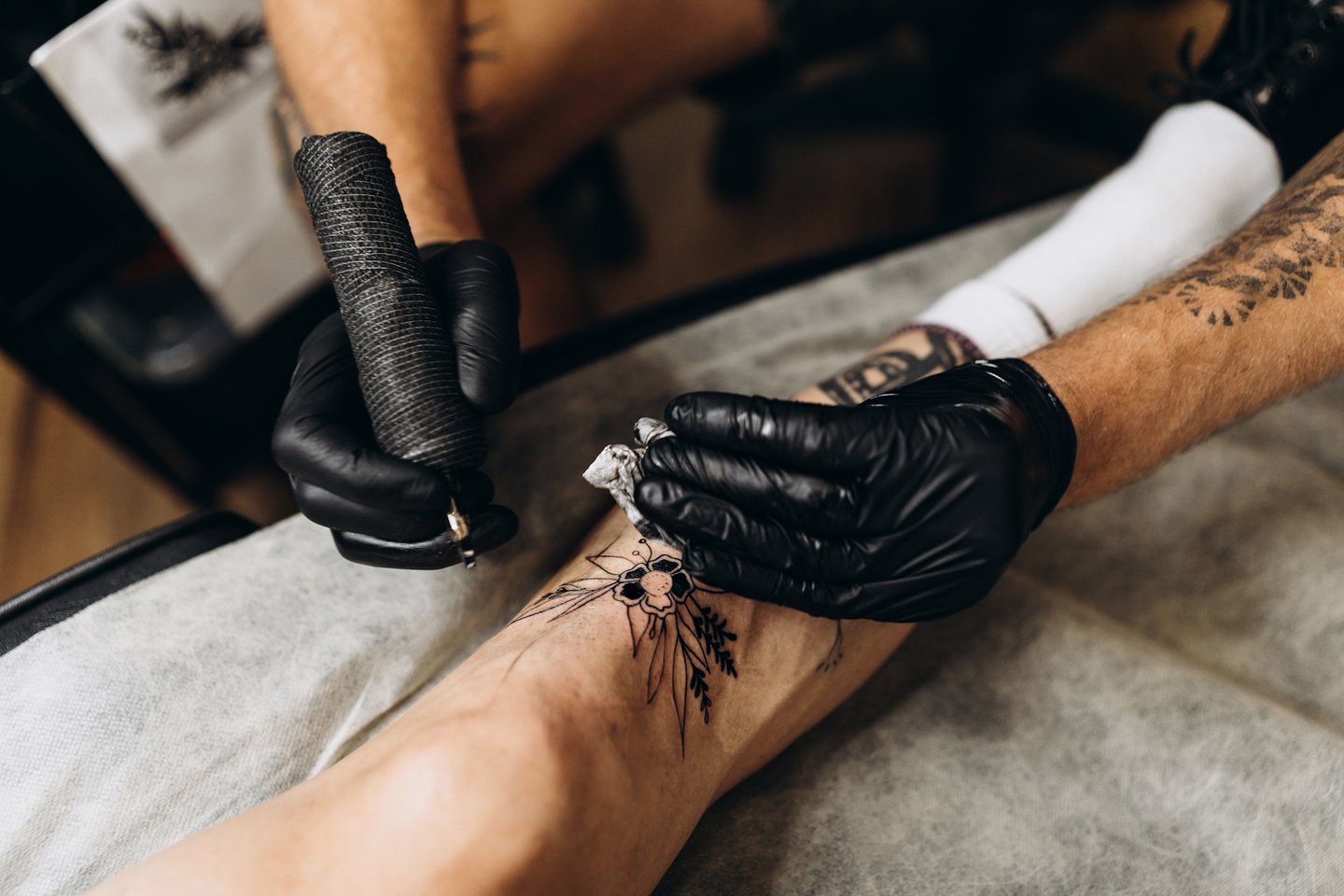 тату на ноге