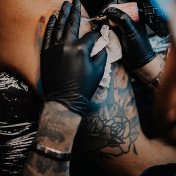 тату на плечі