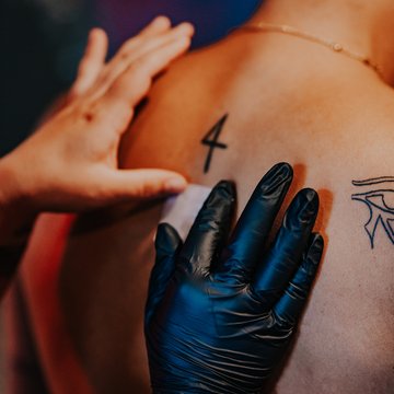 тату на спині