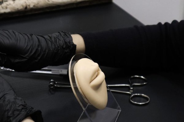 Piercing training in Dubno