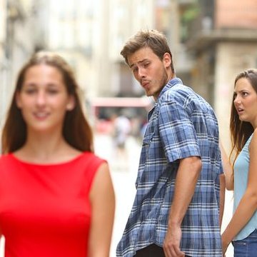 Тату с мемами