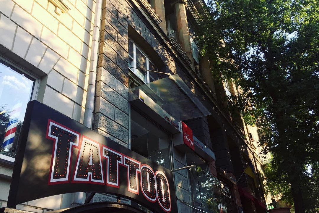The "VeAn" tattoo studio