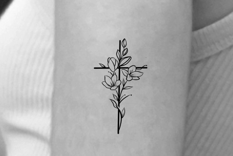 тату крест значение