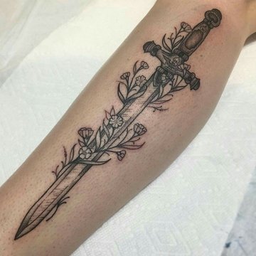 Тату эскизы меч